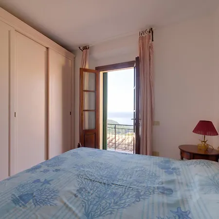 Vista Su Montecristo - Goelba * Capoliveri (Isola d'Elba)